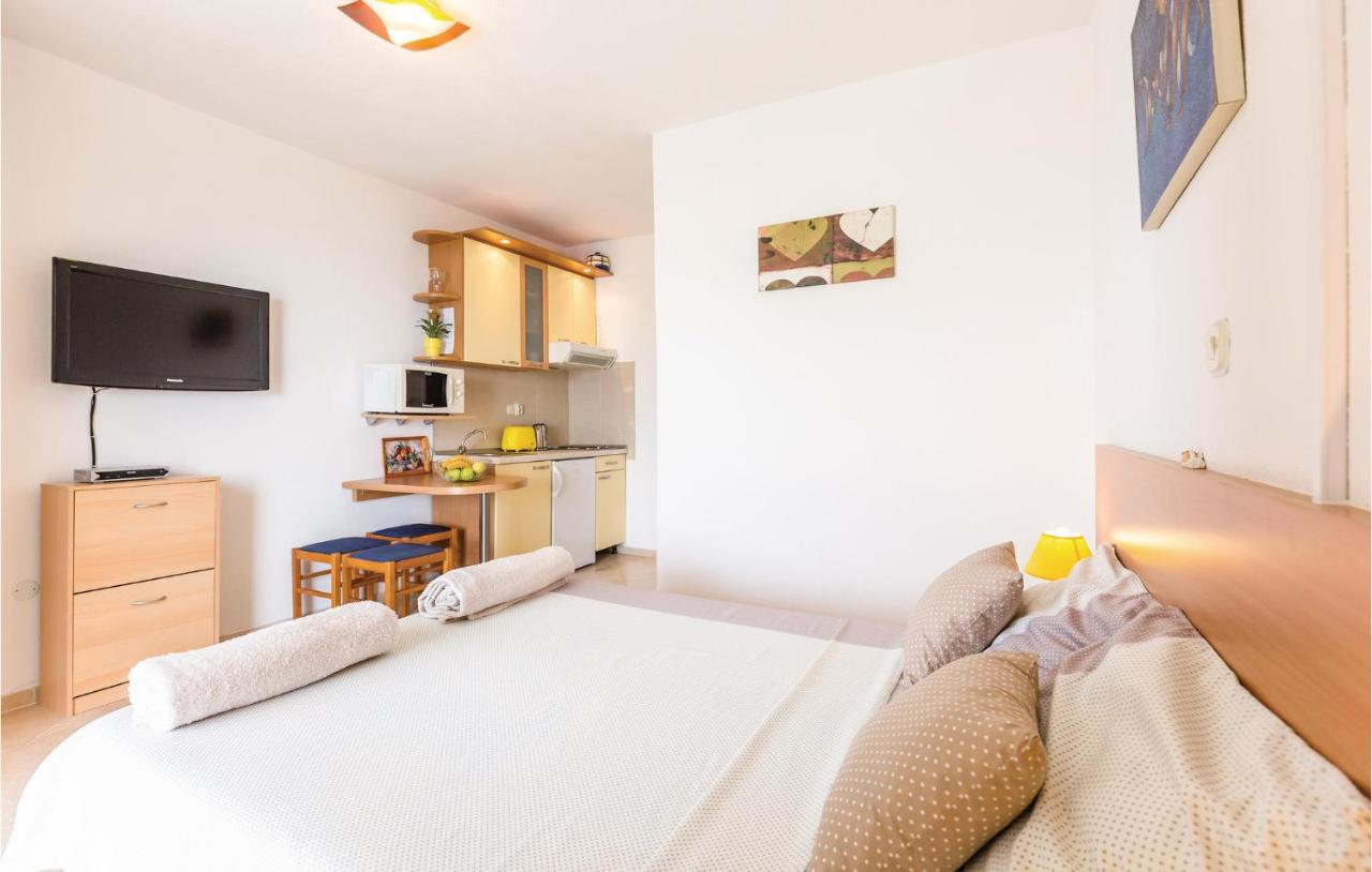 Lovely Apartment In Brela With House Sea View Esterno foto
