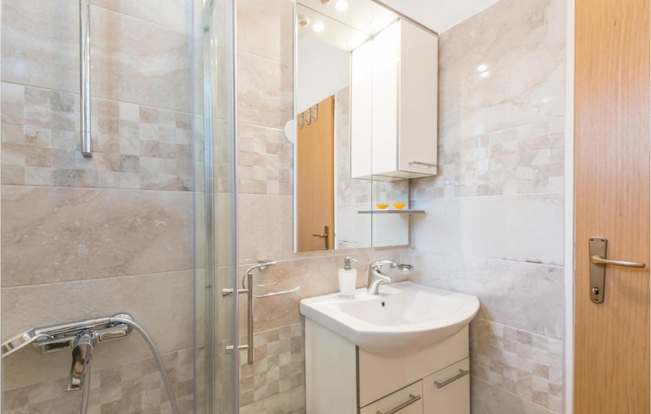 Lovely Apartment In Brela With House Sea View Esterno foto